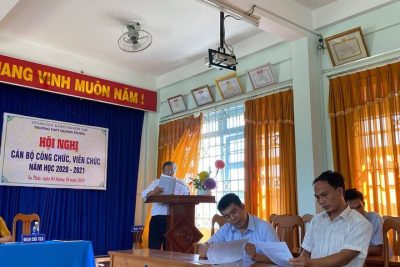 Hội nghị CNVC trường THPT Quang Trung